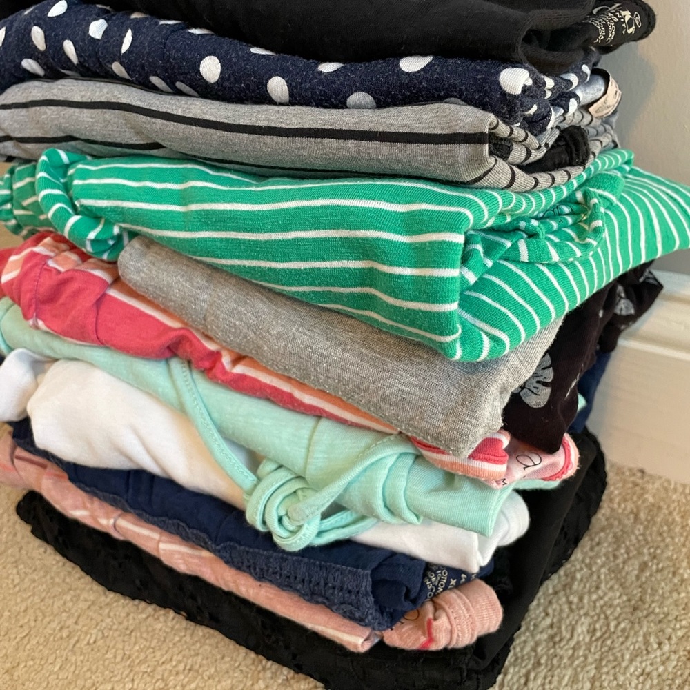 Lot of Short Sleeve Maternity Shirts XL